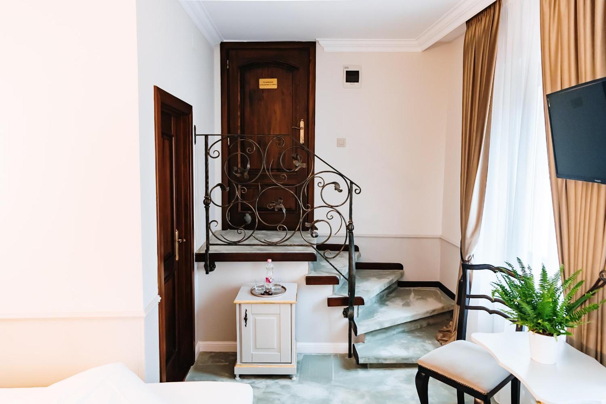 Casa Salzburg Hotel Sibiu Exterior photo